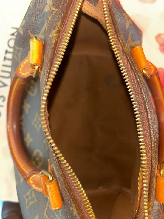 Louis Vuitton Brown Monogram Canvas Speedy 25 with Tan Leather Trim - Picture 11 of 12